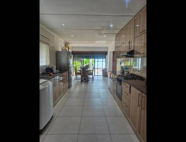 5 BEDROOM PROPERTY TO RENT IN HERRWOOD PARK